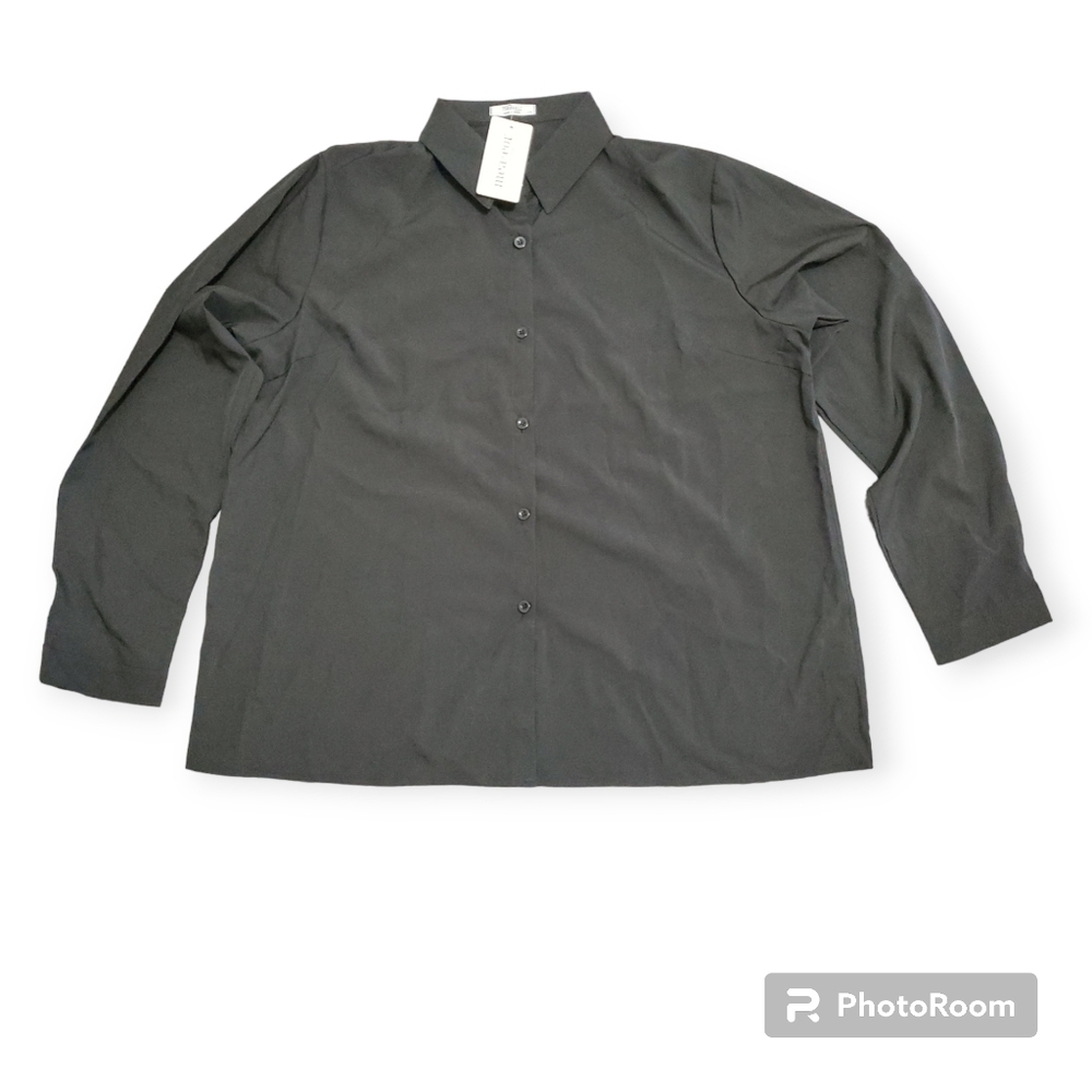 NWT. Woman's Meaneor Button Down Shirt Size XXL